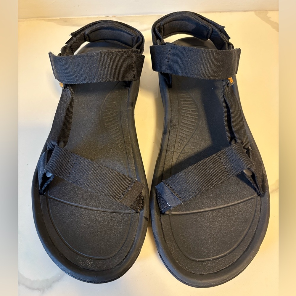 Teva Hurricane XLT2 Sandals Men’s Size 10 Black (Like New)